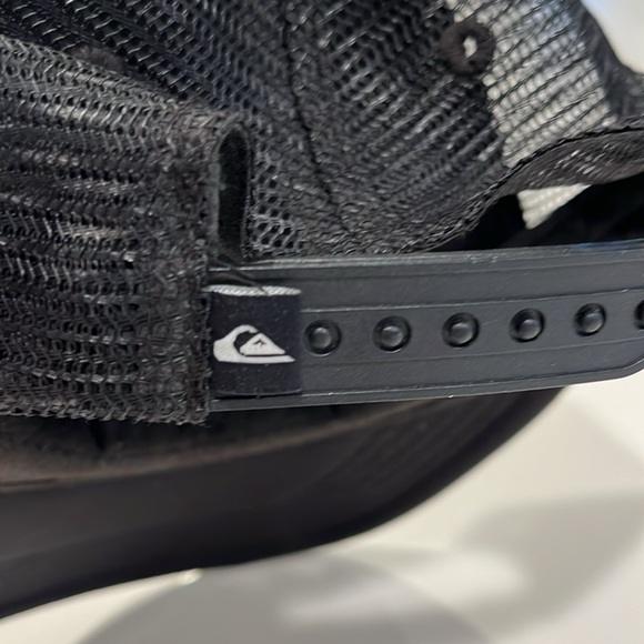 Quicksilver Boys Hat - Picture 4 of 6